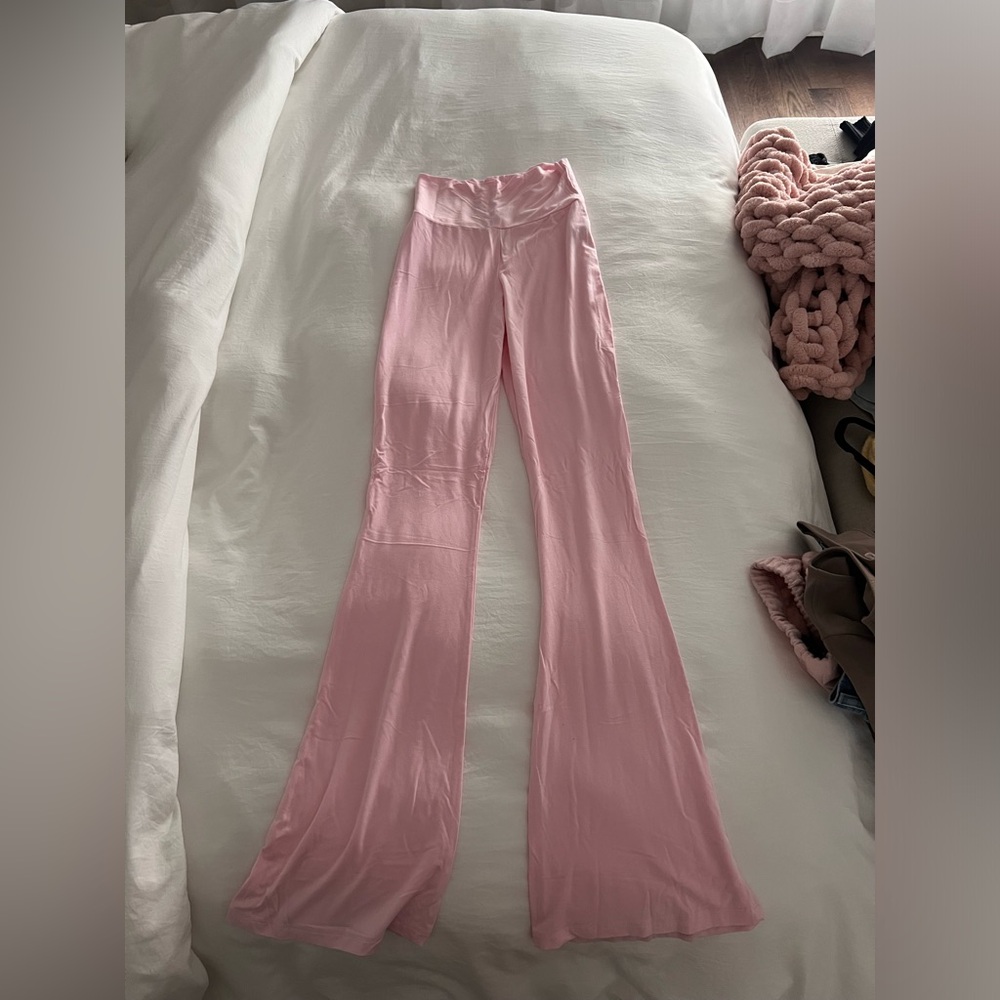Pink leggings